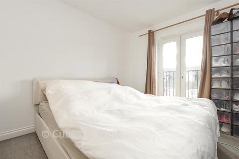 undefined, Kingsfield Way, Redhill RH1