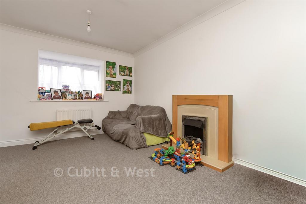 Living/Dining Area