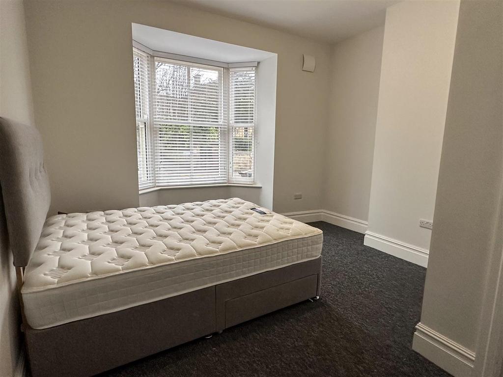 Apt1 Bedroom 1.jpg