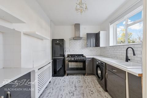 2 bedroom terraced house for sale, Holburne Road, London SE3