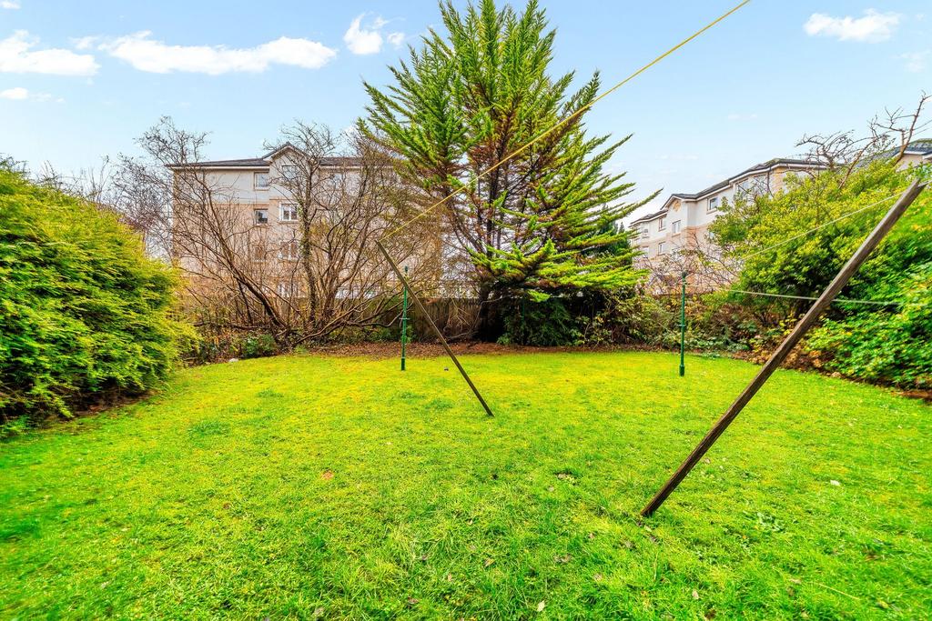 Shared Rear Garden