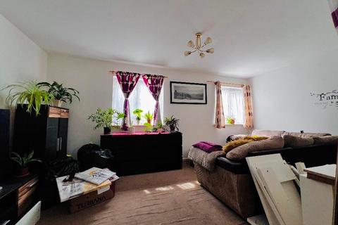3 bedroom terraced house for sale, Warwick Road, Basingstoke, RG23