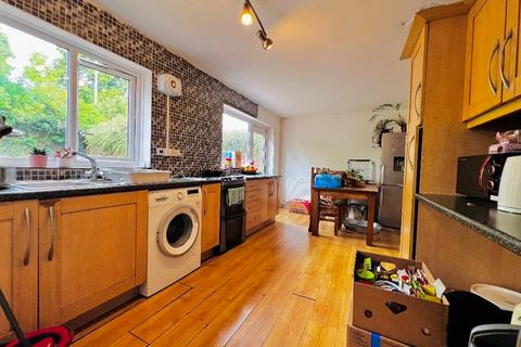 3 bedroom terraced house for sale, Warwick Road, Basingstoke, RG23