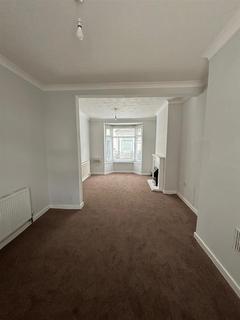 2 bedroom terraced house to rent, Albert Avenue, Wellsted Street, Hull