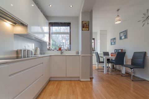3 bedroom semi-detached house for sale, Lakeswood Road, Orpington BR5