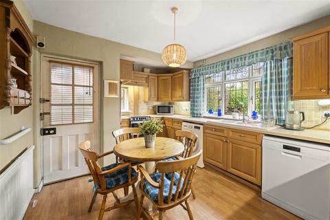 undefined, Meadway, Sale