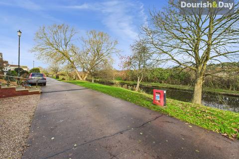 undefined, Lodgefield Park, Stafford ST17
