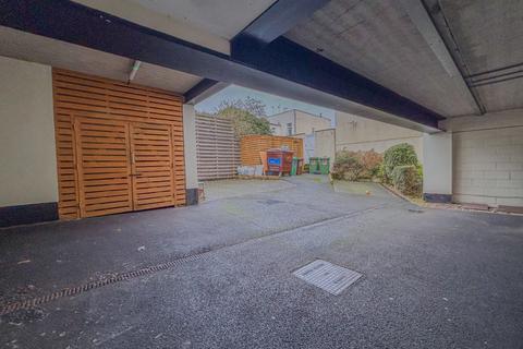 undefined, North Street, Bristol BS3