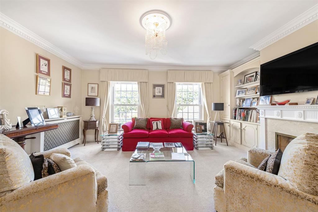 James anderson - 17 beaufort close  16 .jpg