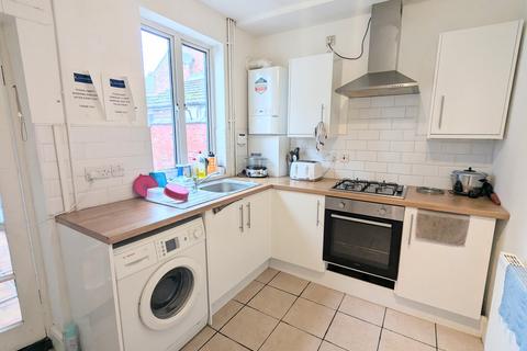 1 bedroom in a house share to rent, Eskdail Street, Kettering, NN16