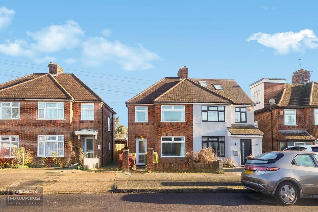 33 Broadfields - 3 STki PJf F8zjlr Iog1oa.jpg