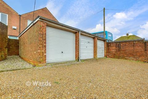 3 bedroom terraced house for sale, Ashford Road, Tenterden TN30