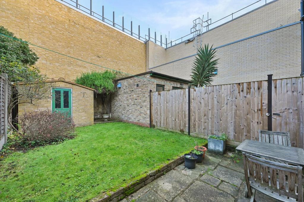 FBL -  Shepherds Bush Place - Garden1 (1).jpg