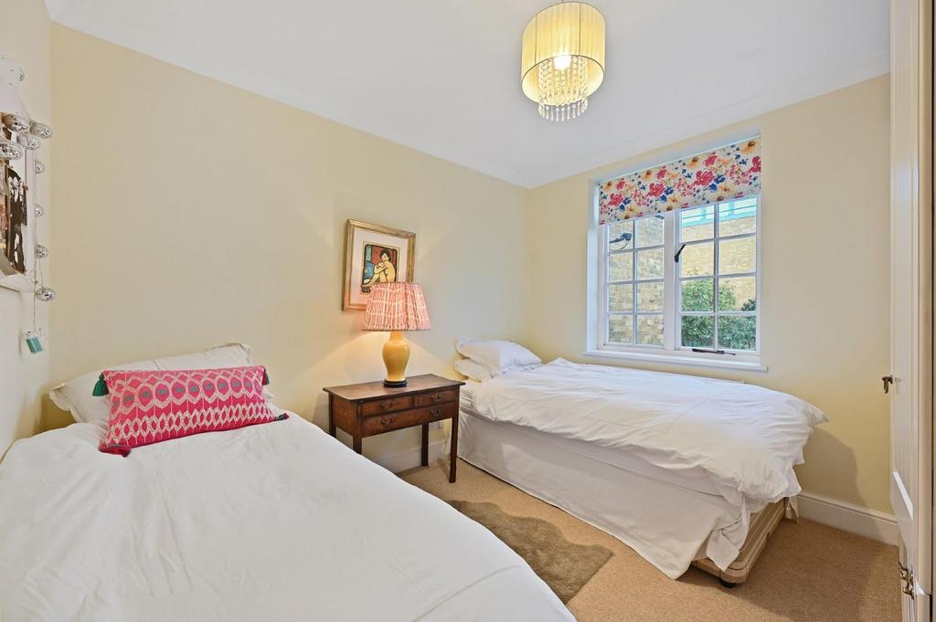 FBL - Shepherds Bush Place - Bedroom B3 (1).jpg