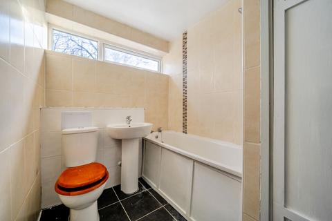 undefined, Northlands Drive, Farringdon Court Northlands Drive, SO23