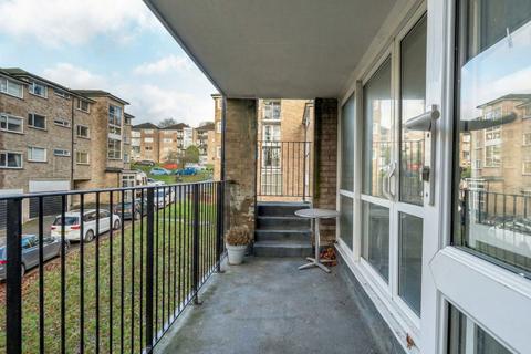 3 bedroom flat for sale, Northlands Drive, Farringdon Court Northlands Drive, SO23