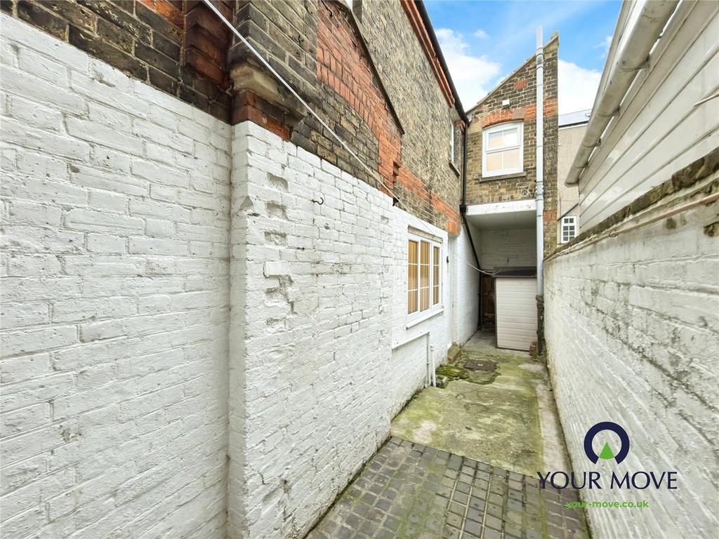 Rear Courtyard