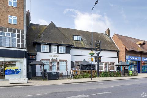 Pub for sale, 64-68 High St Hornchurch RM12