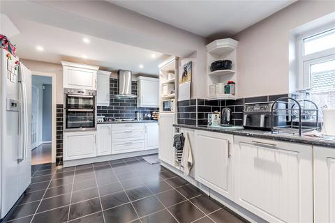 3 bedroom semi-detached house for sale, Wentworth Way, Leeds, West Yorkshire