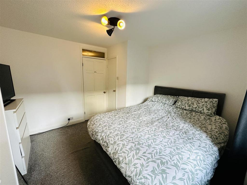 Bedroom One ..jpg