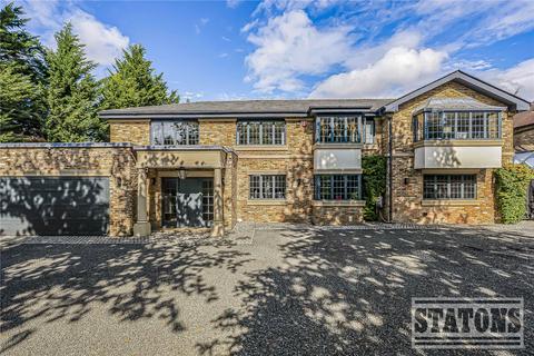 5 bedroom detached house for sale, The Ridgeway, Cuffley, Potters Bar, Hertfordshire, EN6
