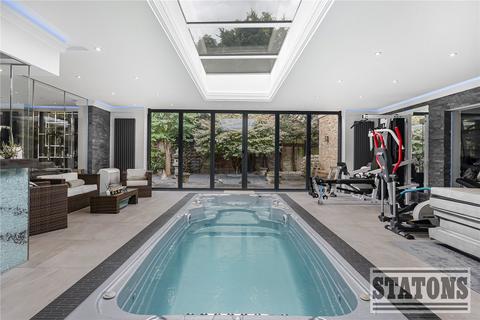 5 bedroom detached house for sale, The Ridgeway, Cuffley, Potters Bar, Hertfordshire, EN6