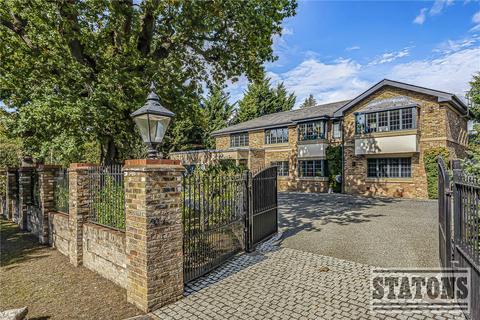 5 bedroom detached house for sale, The Ridgeway, Cuffley, Potters Bar, Hertfordshire, EN6