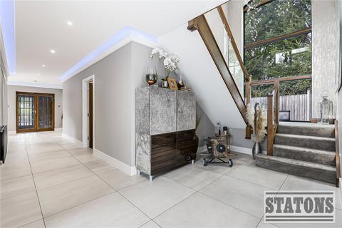 5 bedroom detached house for sale, The Ridgeway, Cuffley, Potters Bar, Hertfordshire, EN6