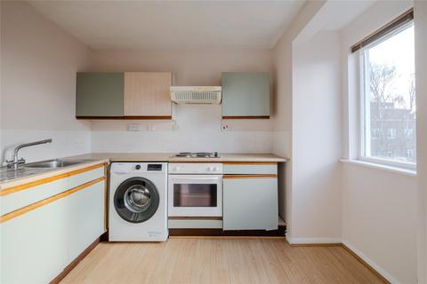 undefined, Caroline Close, Lambeth SW16