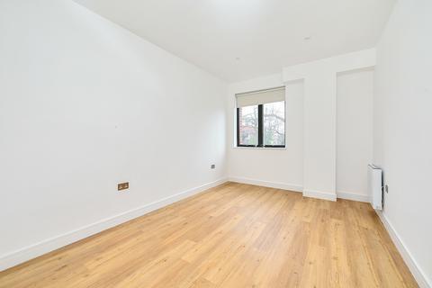 undefined, Farnborough Road, Farnborough, GU14