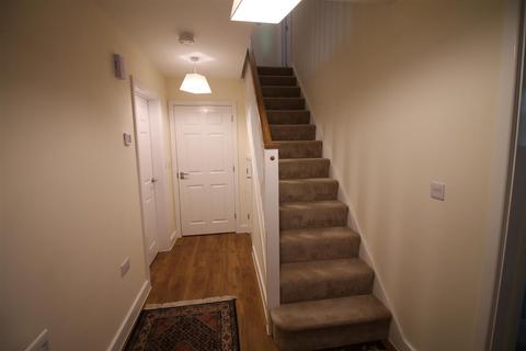 undefined, Kilnwood Close, Horsham RH12
