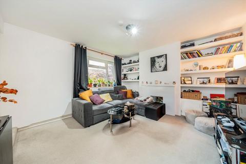 Peterborough Road, London SW6