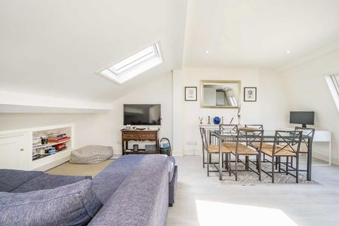 3 bedroom flat for sale, Parkville Road, London SW6