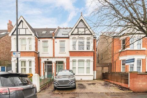 1 bedroom flat to rent, Chatsworth Gardens, London W3