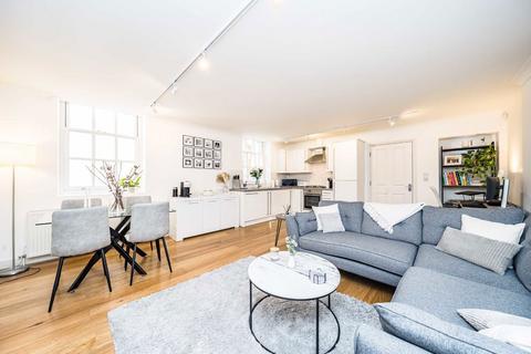 undefined, College Hill, London EC4R