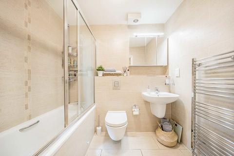 undefined, College Hill, London EC4R