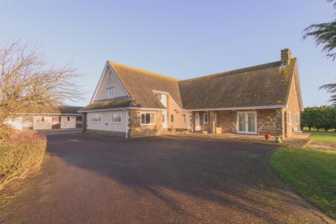 4 bedroom detached house for sale, Ingoldmells Road, Addlethorpe PE24