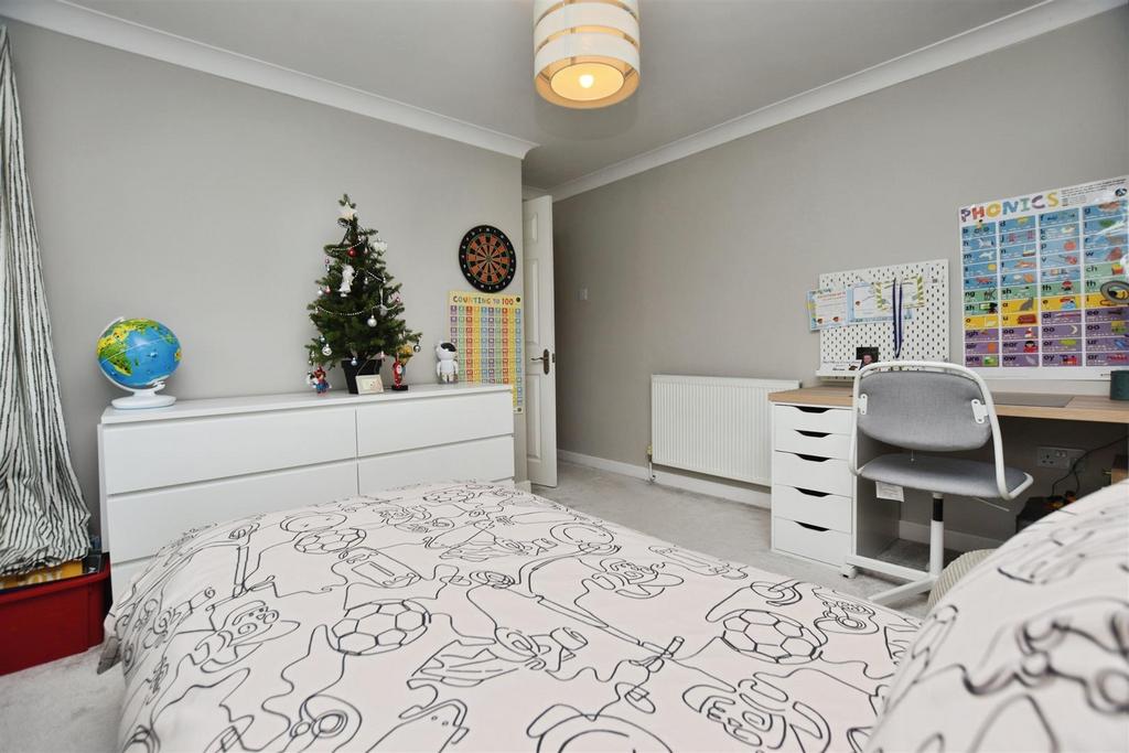 20362fab-bed 202 20b.JPG