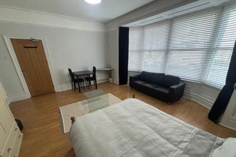 undefined, Room with low deposit queens RD
