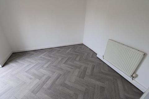 3 bedroom semi-detached house to rent, Burnsall Road, Middlesbrough TS3