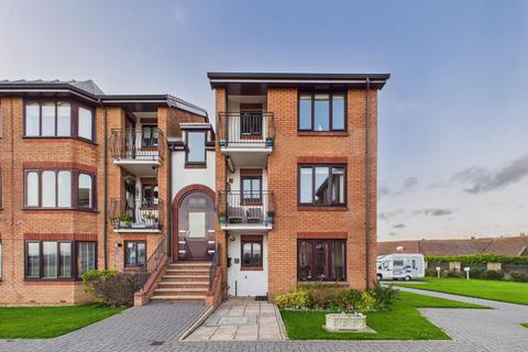 undefined, 2 Bed Second Floor Apartment, Alexandra Court, Bridlington, YO15 2LB