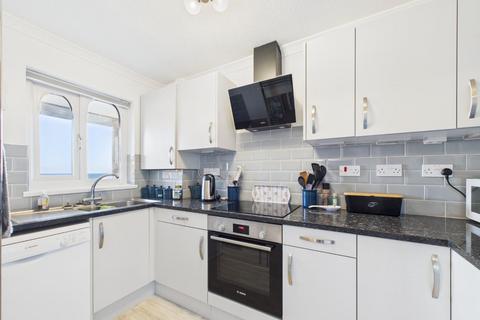 undefined, 2 Bed Second Floor Apartment, Alexandra Court, Bridlington, YO15 2LB
