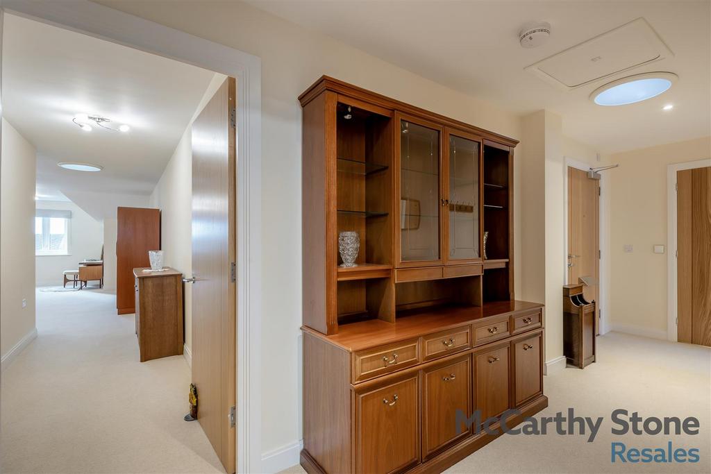 8672984-interior06.jpg