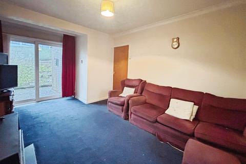 undefined, Raeburn Drive, Bradford BD6