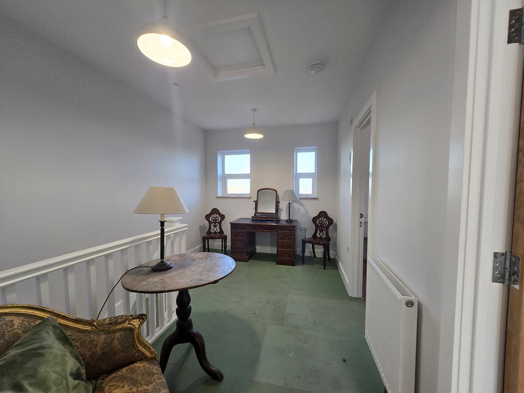Hallway/Office space