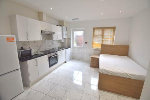undefined, Upper Crown Street, Reading