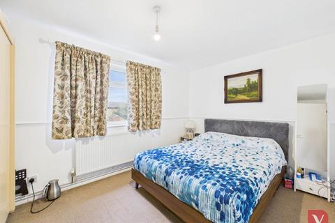 undefined, Bingham Close, Milton Keynes MK4