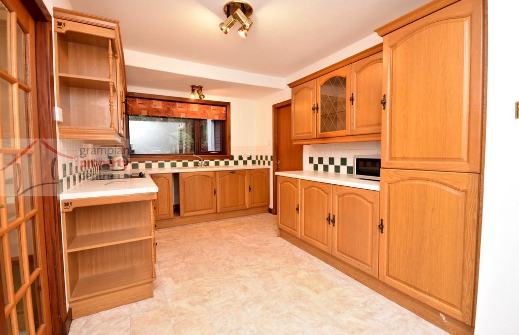 Kitchen .JPG