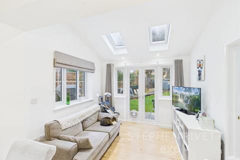 4 bedroom end of terrace house for sale, Bluetail Close, Stowmarket IP14