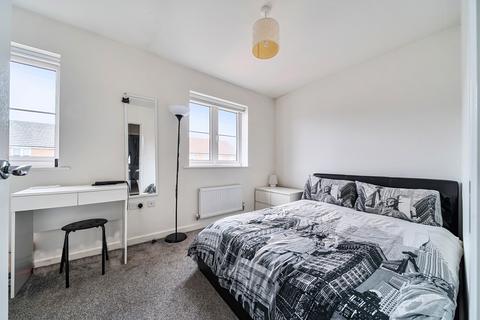 undefined, Juno Close, Hampshire PO14